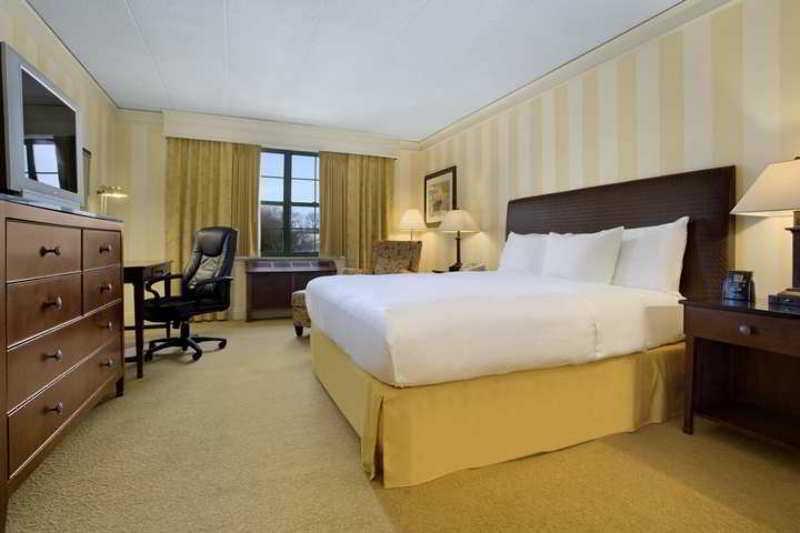 Hotel Hilton Mystic Extérieur photo